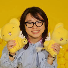 Amanda Louis (@hellopanderp) is a Malaysia-based gremlin that loves turning ideas into visuals. She currently works as a Social Media Specialist for MyGameOn IGN SEA and SAYS, covering all things lifestyle, tech, games and entertainment.